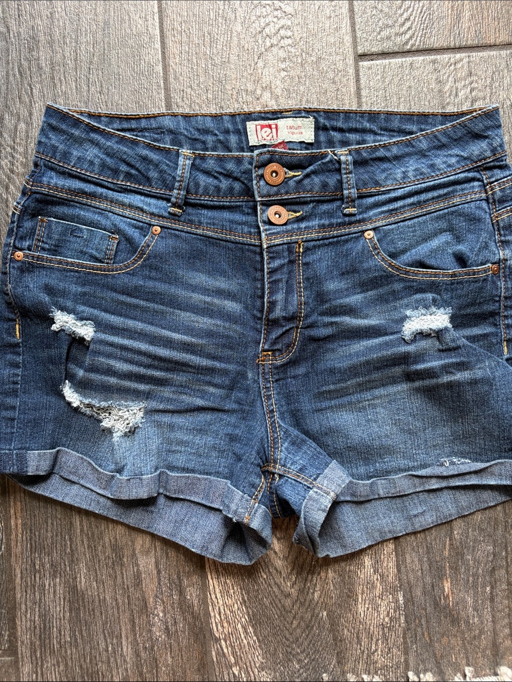 LEI Jean Shorts Tatum High Rise Denim Distressed Cuffed Medium Wash Size 9